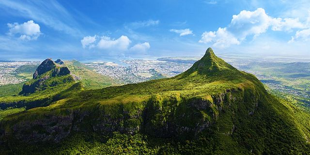 Mauritius mountain peaks helicopter tour (14)